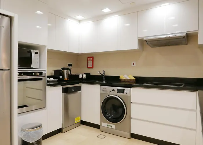Luxury Apartment In The Pearl, Qatar